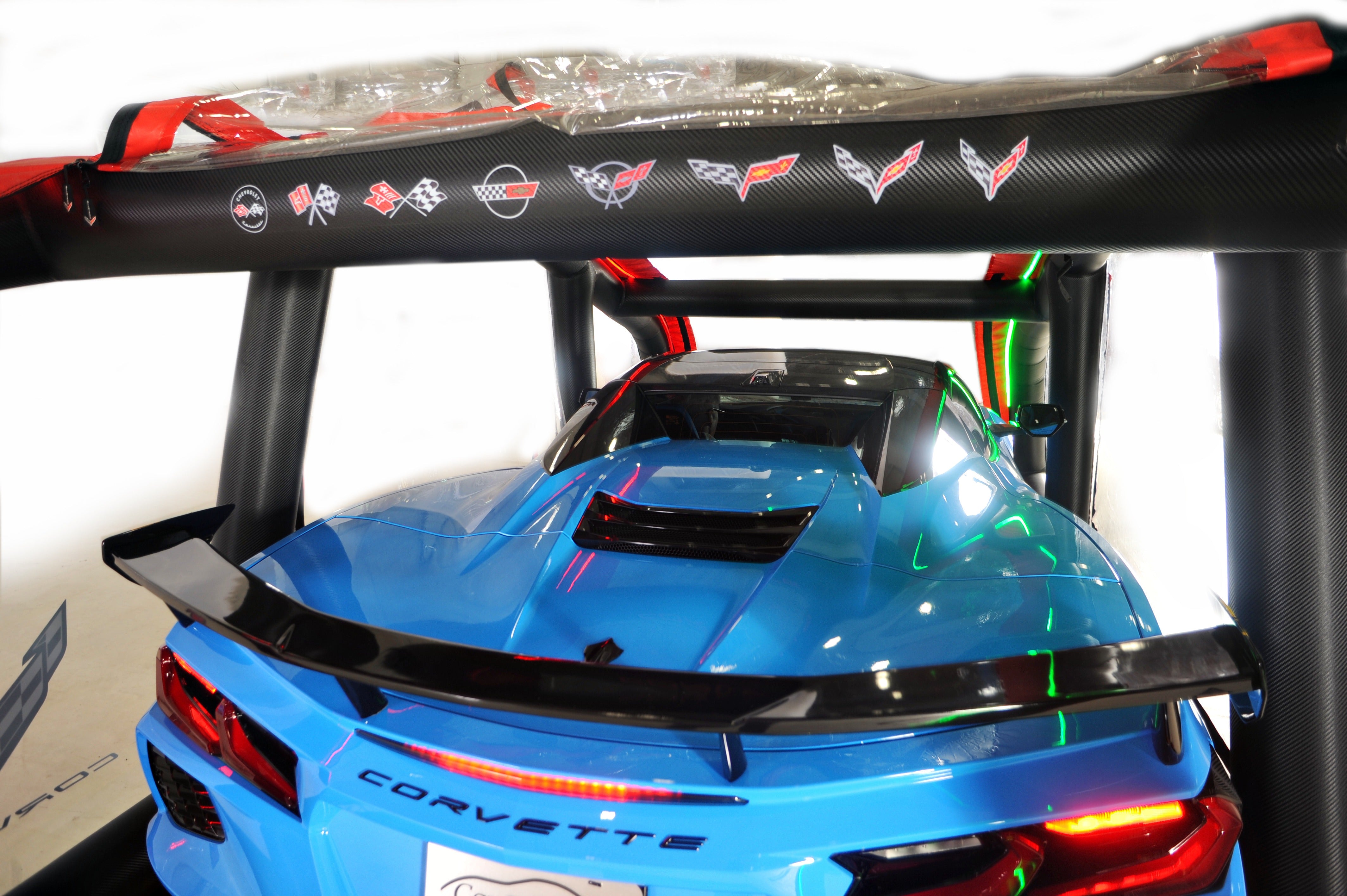 CarCapsule 18 ft SC1 Series ShowCase Indoor Capsule w/ Road Design Floor, IntelliCharger & LED Kit - CCSH18SC1C