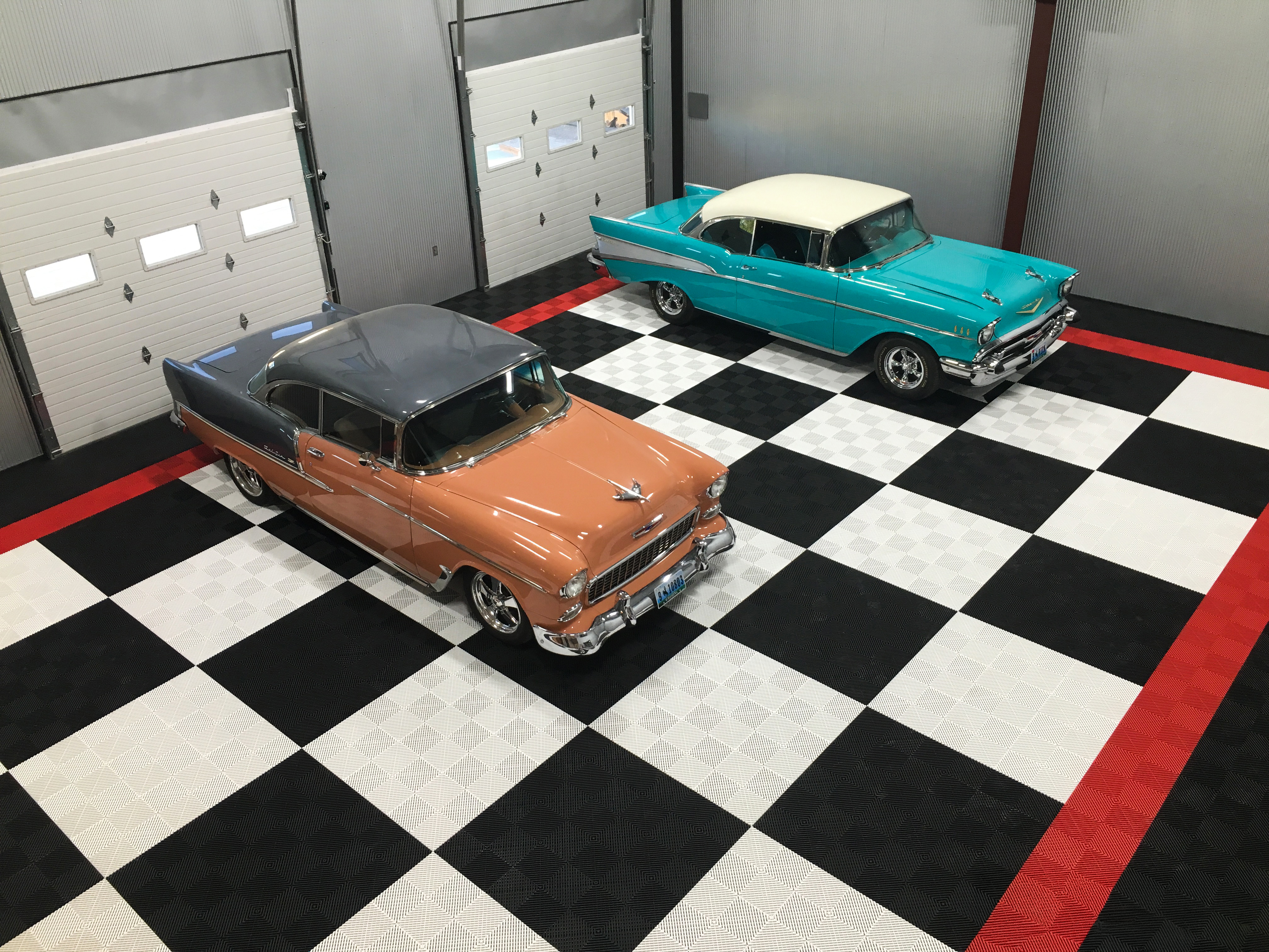 Swisstrax 12 Series Ribtrax Smooth Tile Garage Flooring 10 Sqft (10 tiles)