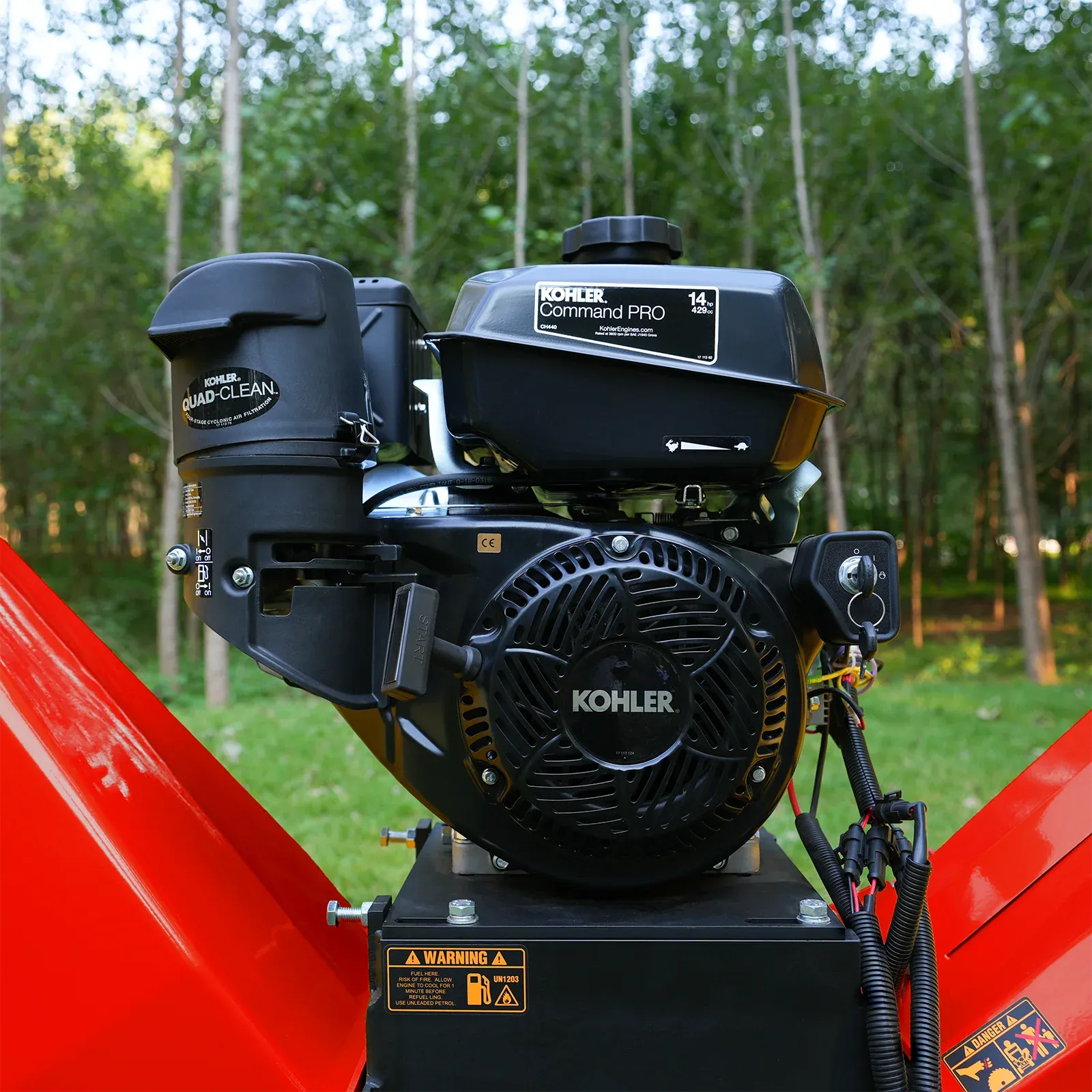 MechMaxx 6" 14HP 429cc KOHLER 4-Wheel Drum Wood Chipper with Taillight, Model B150