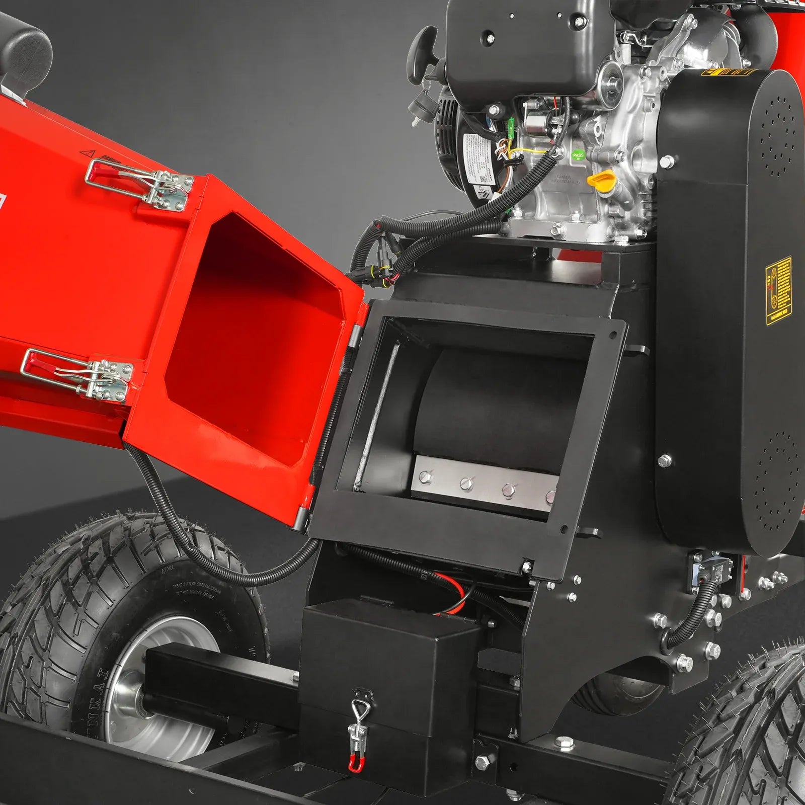 MechMaxx 6" 15HP 459cc ZONSEN 4-Wheel Drum Wood Chipper with Taillight, Model B150