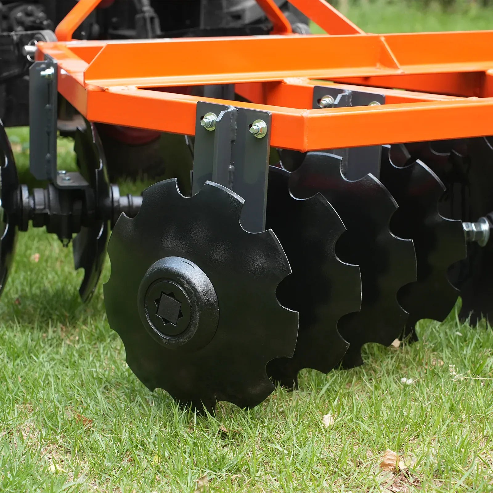 MechMaxx 60" Tractor Notched Disc Harrow, 3-Point Hitch, Model DH60