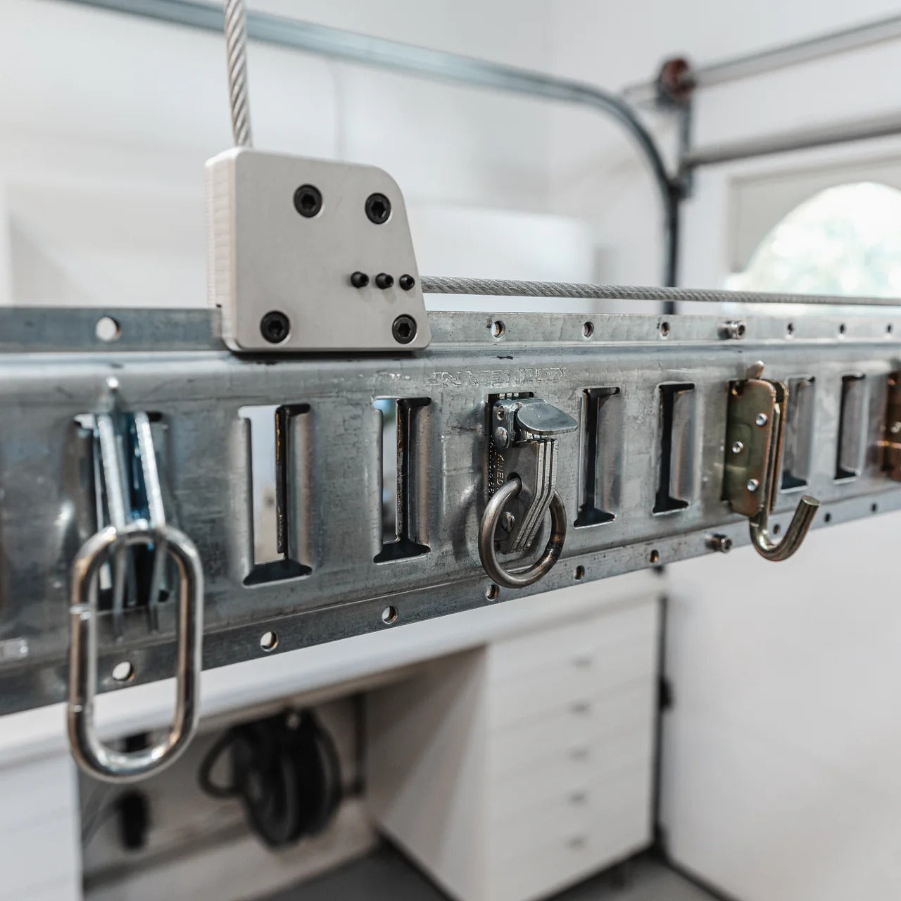 Auxx-Lift Auxx-One 400 lbs Garage Storage Lift