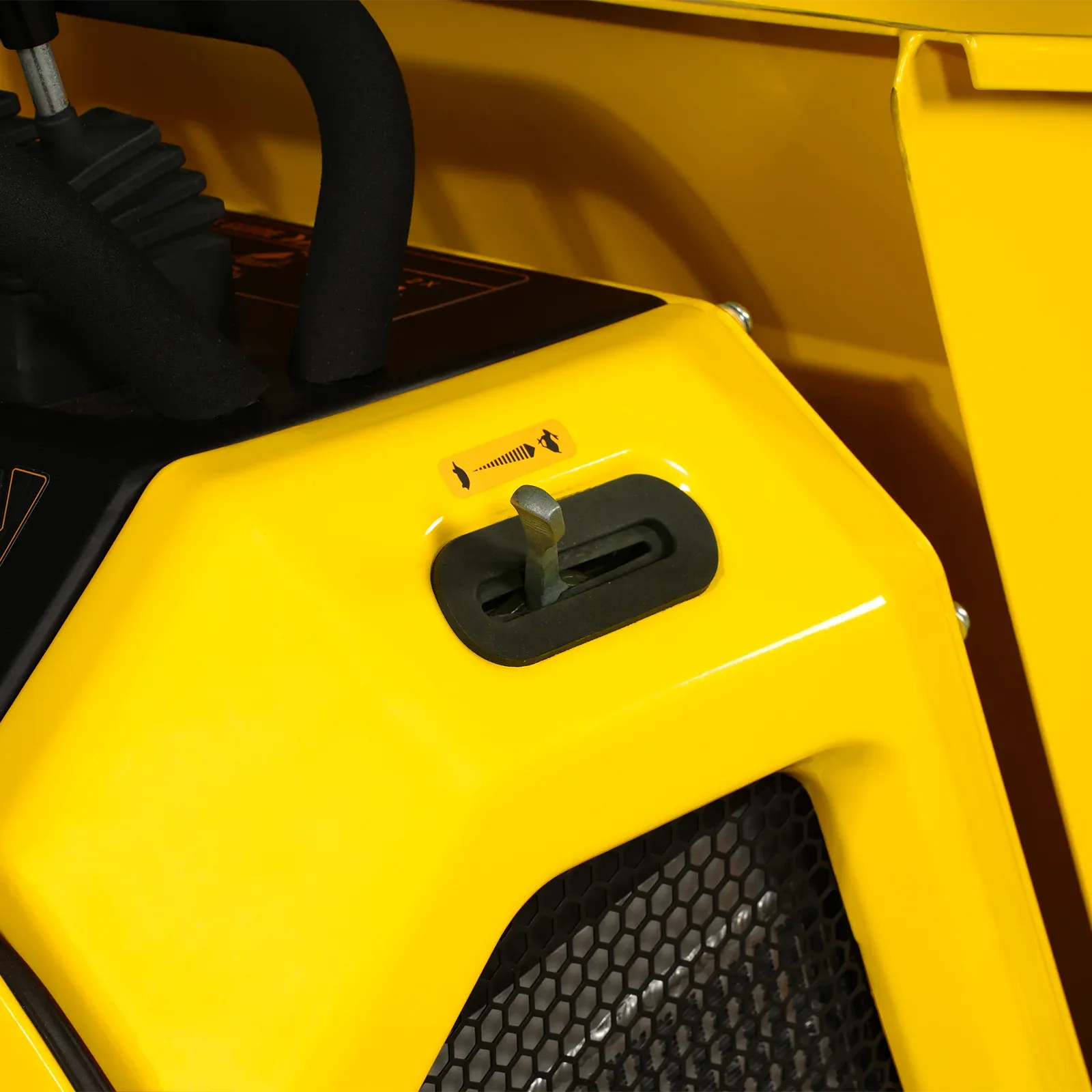 MechMaxx 1800 lb 420cc E-Start Gas Powered Hydraulic Track Mini Dumper with Self-Loading, Model T80