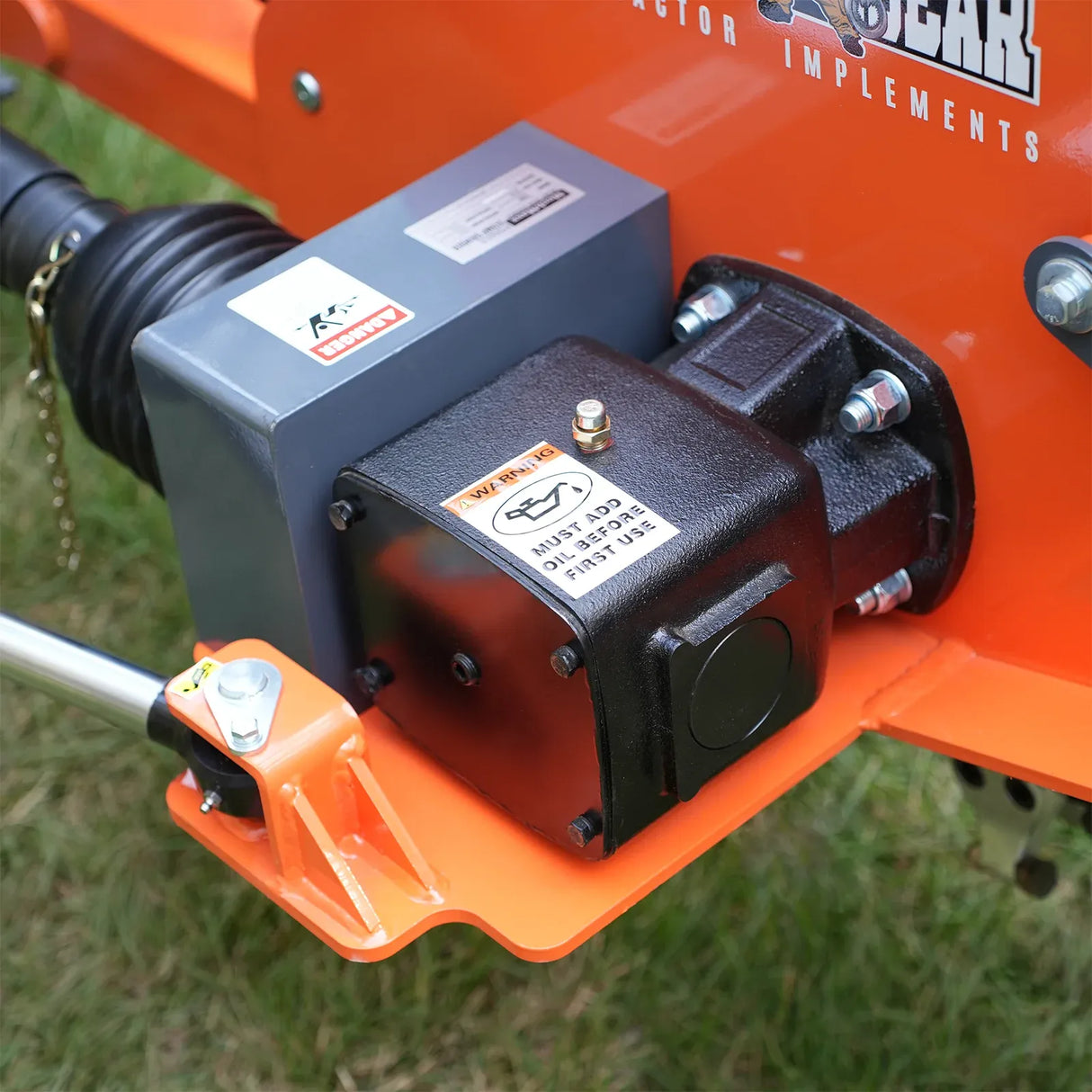 MechMaxx 24" Cutting Wheel Hydraulic Cylinder Stump Grinder for 35–60HP Tractors, Includes PTO Shaft with Slip Clutch, Model TSG61