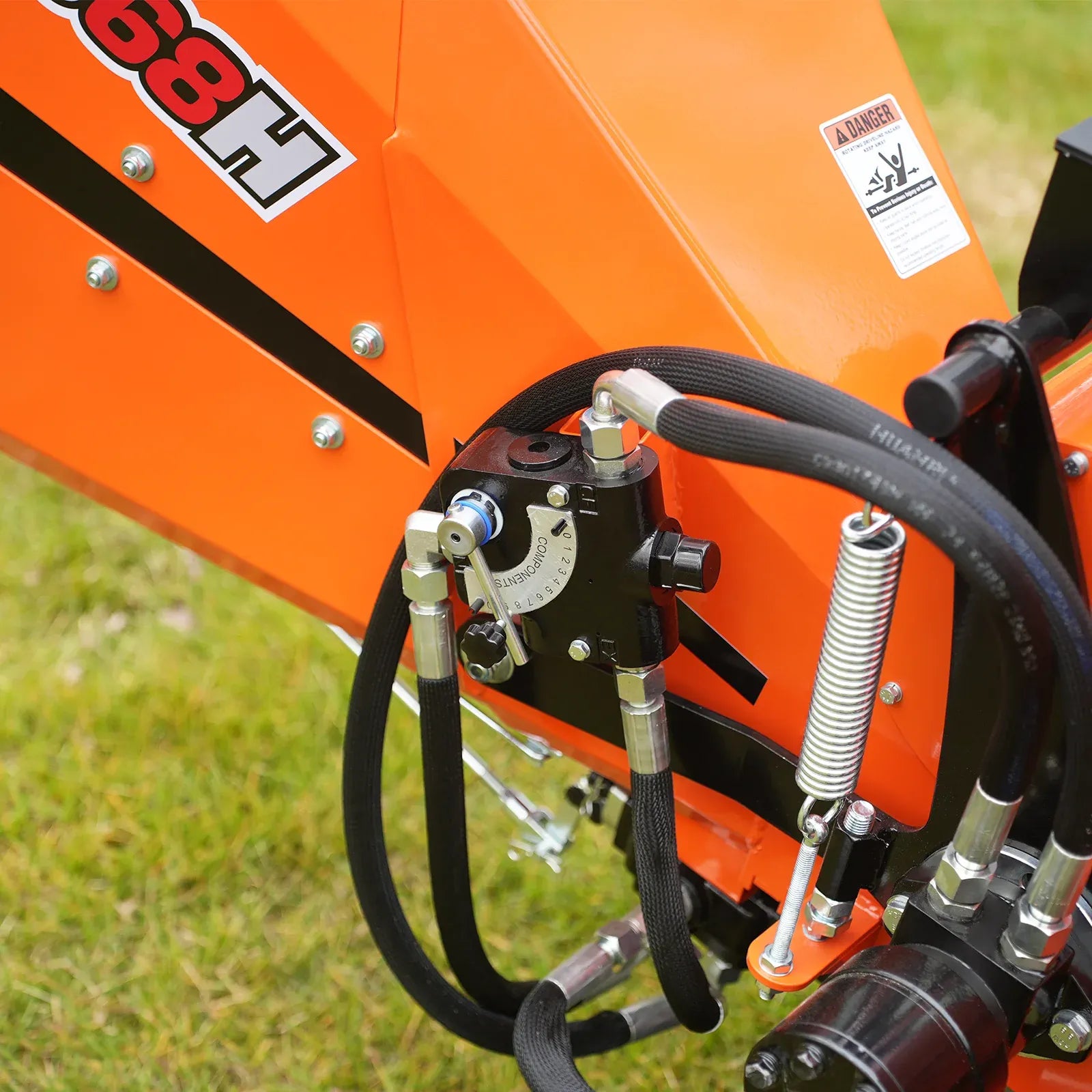 MechMaxx 6" Hydraulic Feeding PTO Wood Chipper for 20–50HP Tractors, Model WC68H