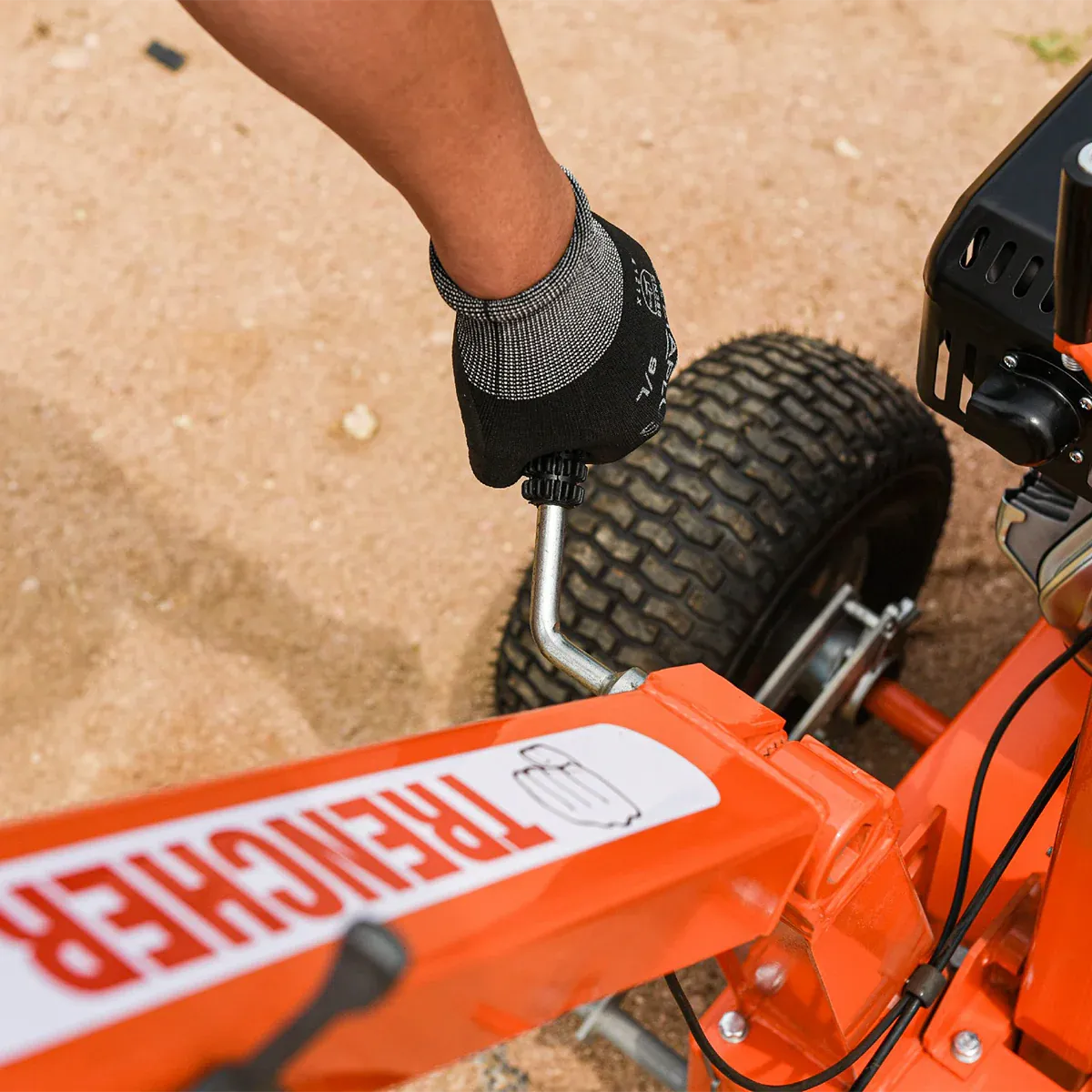 MechMaxx 7HP Gas Powered Cable Ditching Mini Trencher, Model TCR650