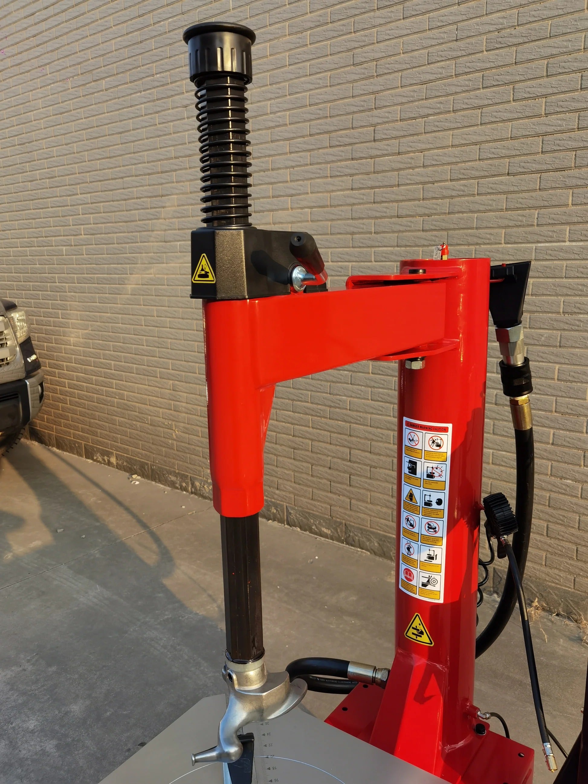 Katool KT-T835 Tire Changer with Single Assist Arm for 12"-28" Rims