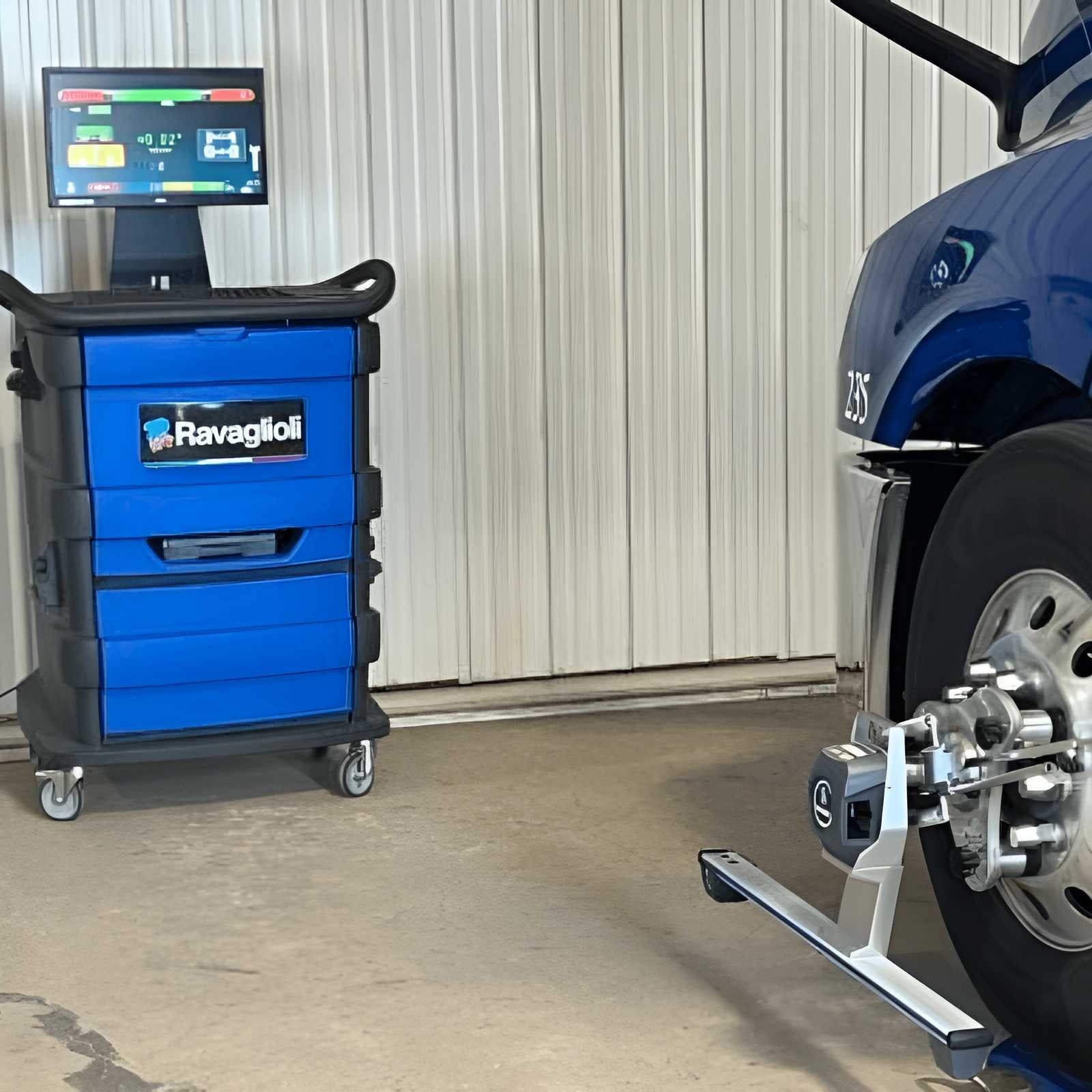 Edge Express Heavy-Duty Truck Alignment System with Bluetooth CCD Sensors and No Roll-Back Capability