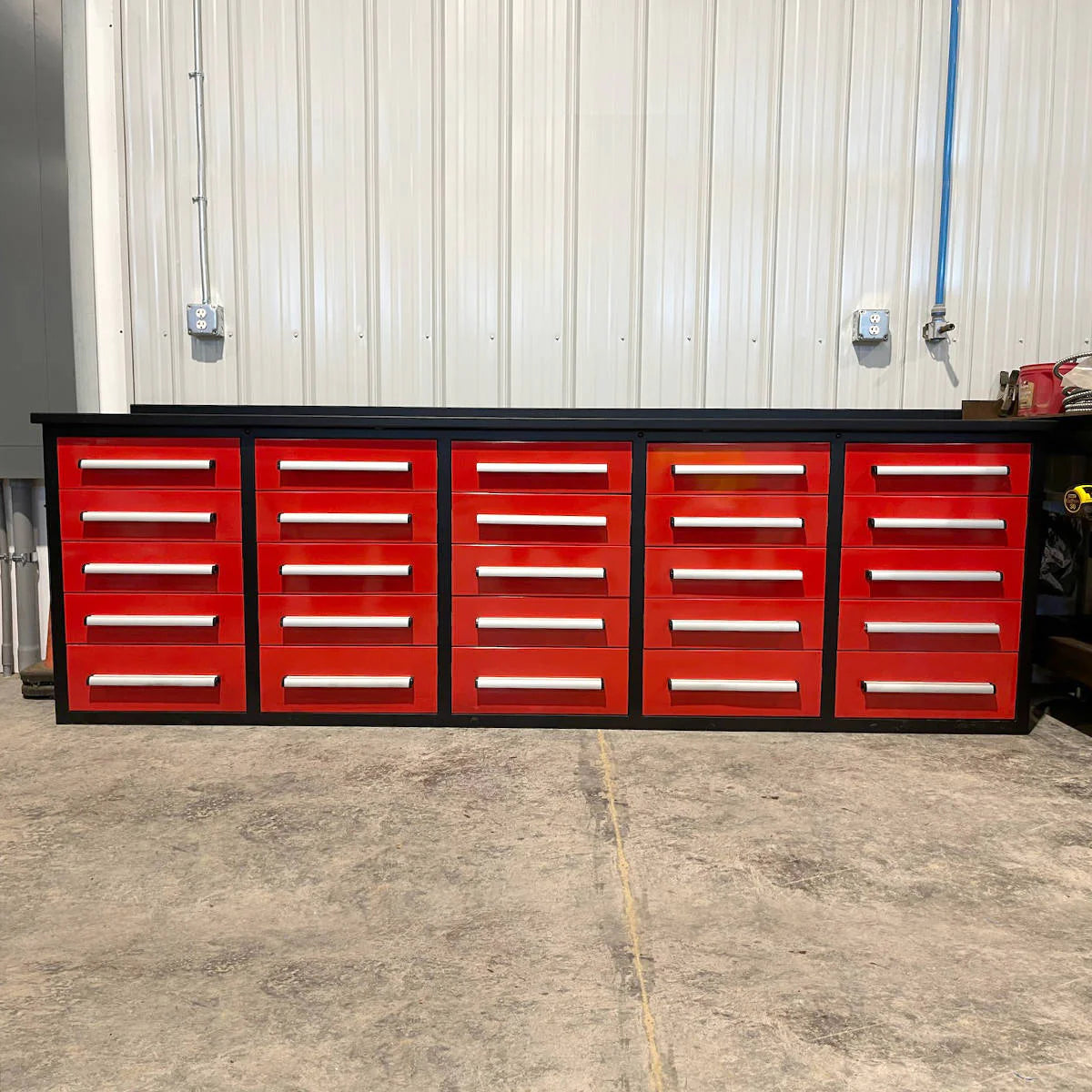 Chery Industrial Heavy-Duty Workbench with 25 Drawers 10 ft - WW000184