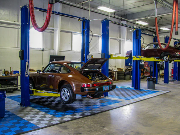 Full Service Shop