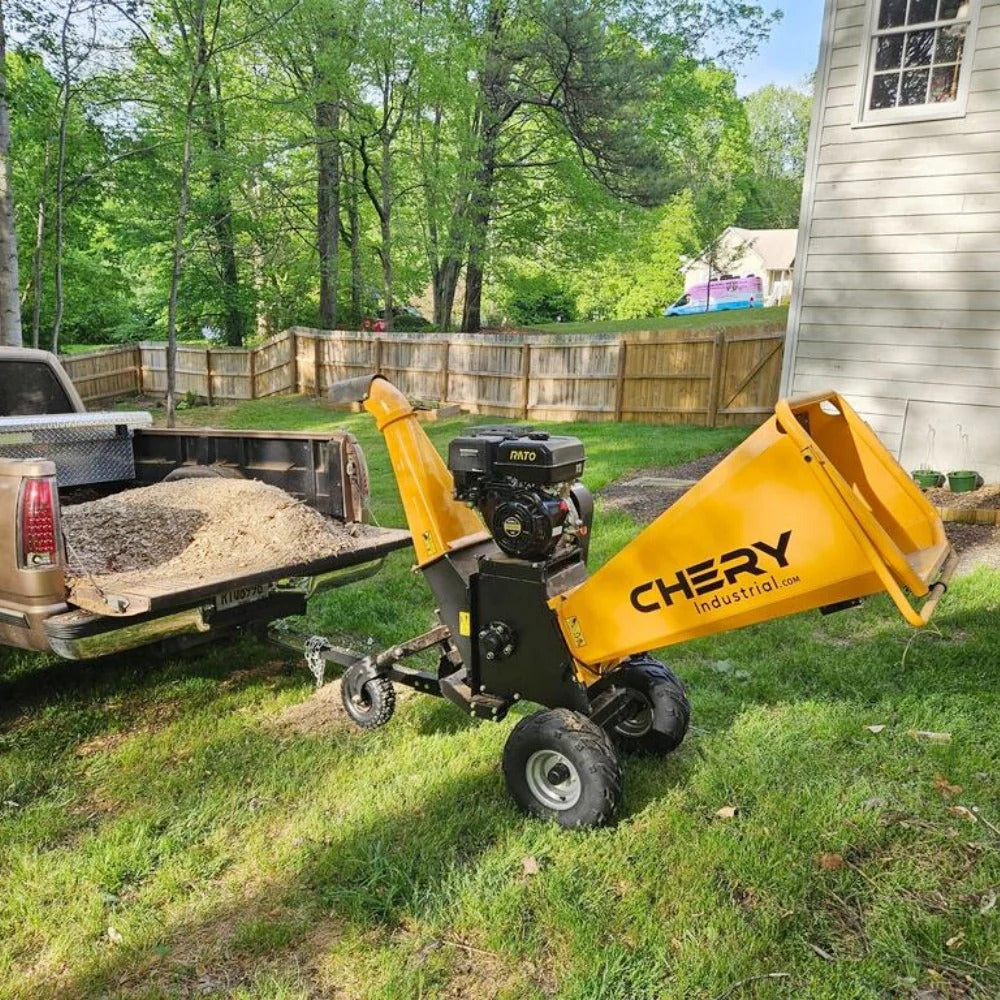 Chery Industrial 6" 15 HP 420cc Gas Powered Wood Chipper - YONWCDRGS350PRO