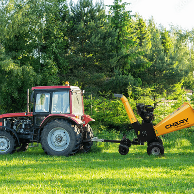 Chery Industrial 6" 15 HP 420cc Gas Powered Wood Chipper - YONWCDRGS350PRO