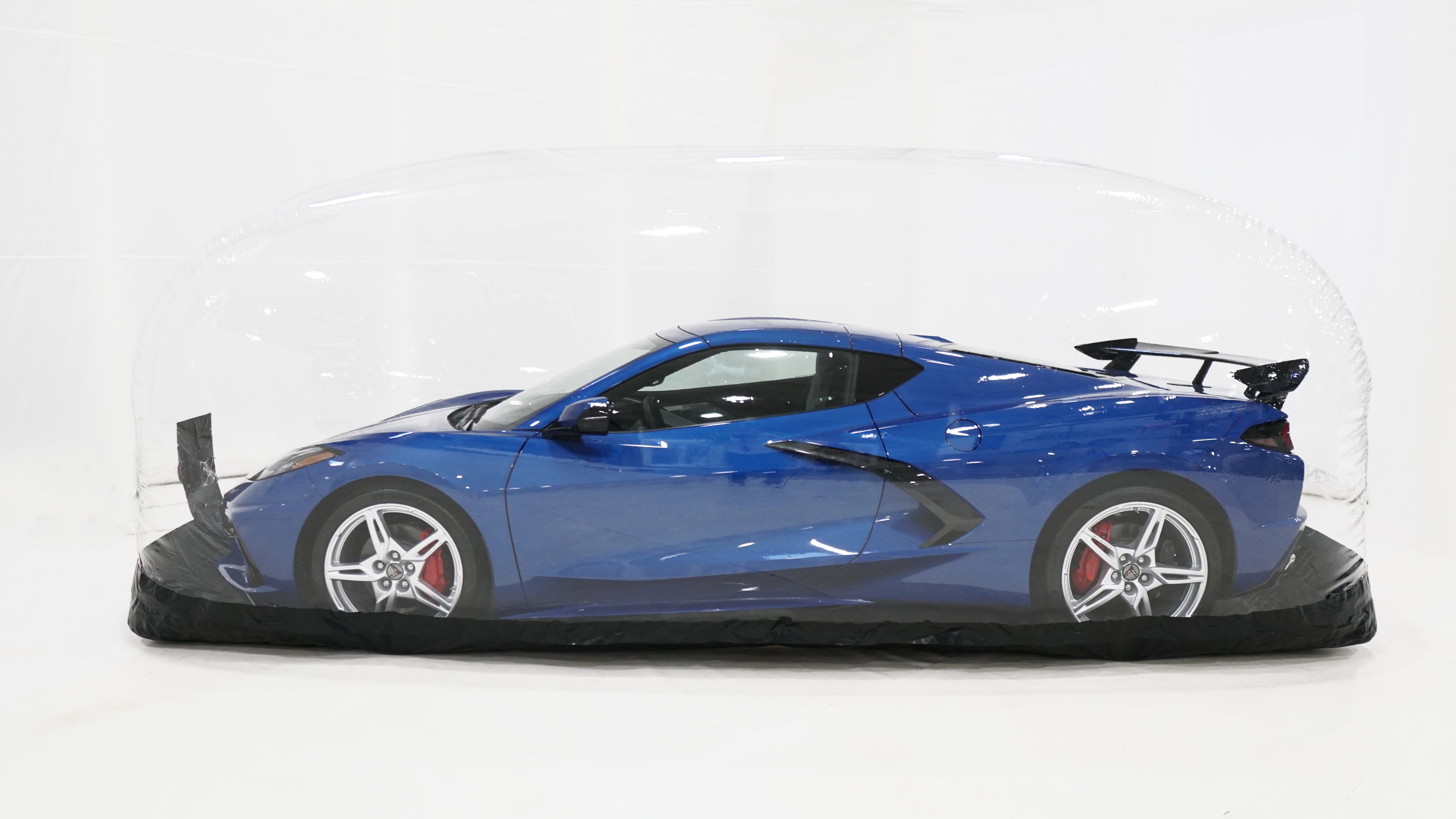 CarCapsule 18 ft Signature Series Indoor Capsule w/ Road Design Floor & IntelliCharger – CS18F