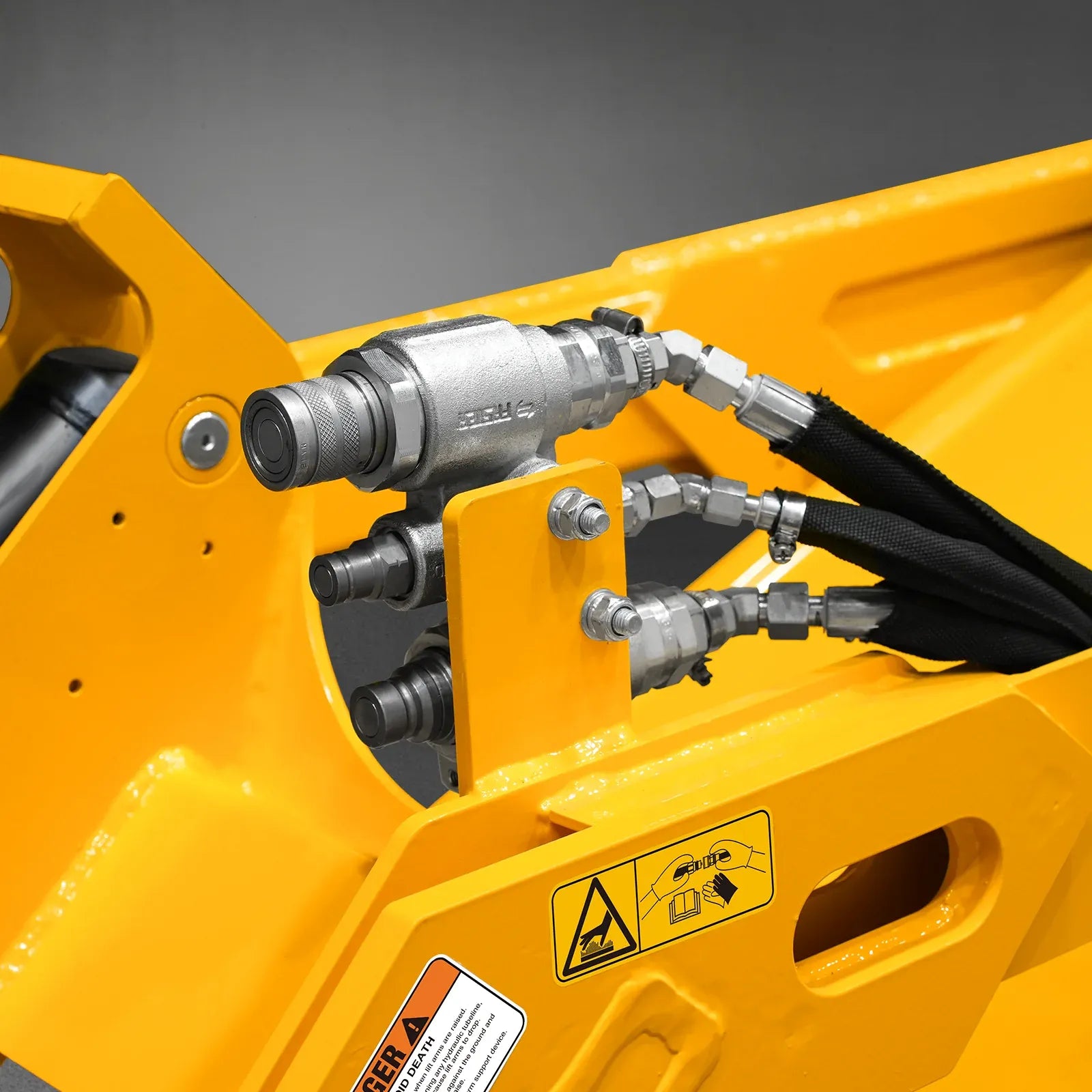 MechMaxx 25HP KUBOTA D1105 Diesel Stand-On Mini Skid Steer Track Loader with 4-in-1 Bucket, Model STL1000