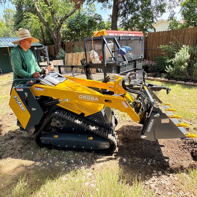 MechMaxx 25HP KUBOTA D1105 Diesel Stand-On Mini Skid Steer Track Loader with 4-in-1 Bucket, Model STL1000