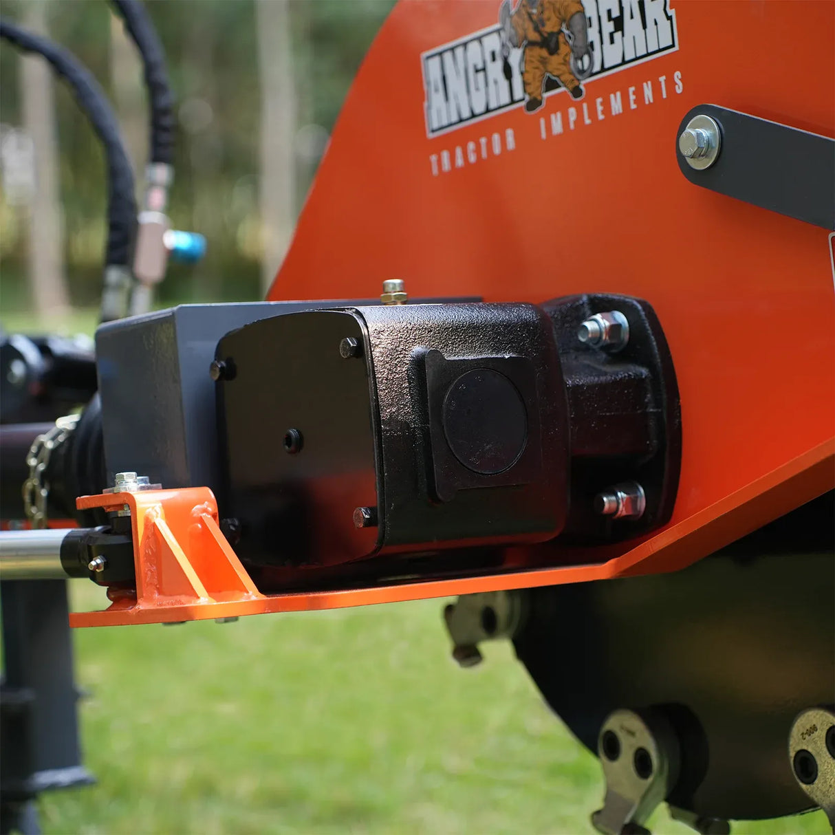 MechMaxx 24" Cutting Wheel Hydraulic Cylinder Stump Grinder for 35–60HP Tractors, Includes PTO Shaft with Slip Clutch, Model TSG61