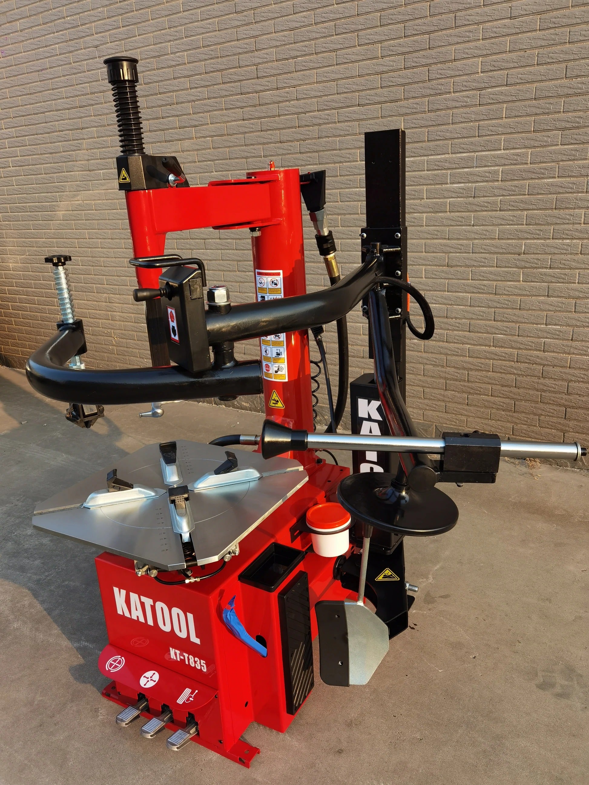 Katool KT-T835 Tire Changer with Single Assist Arm for 12"-28" Rims