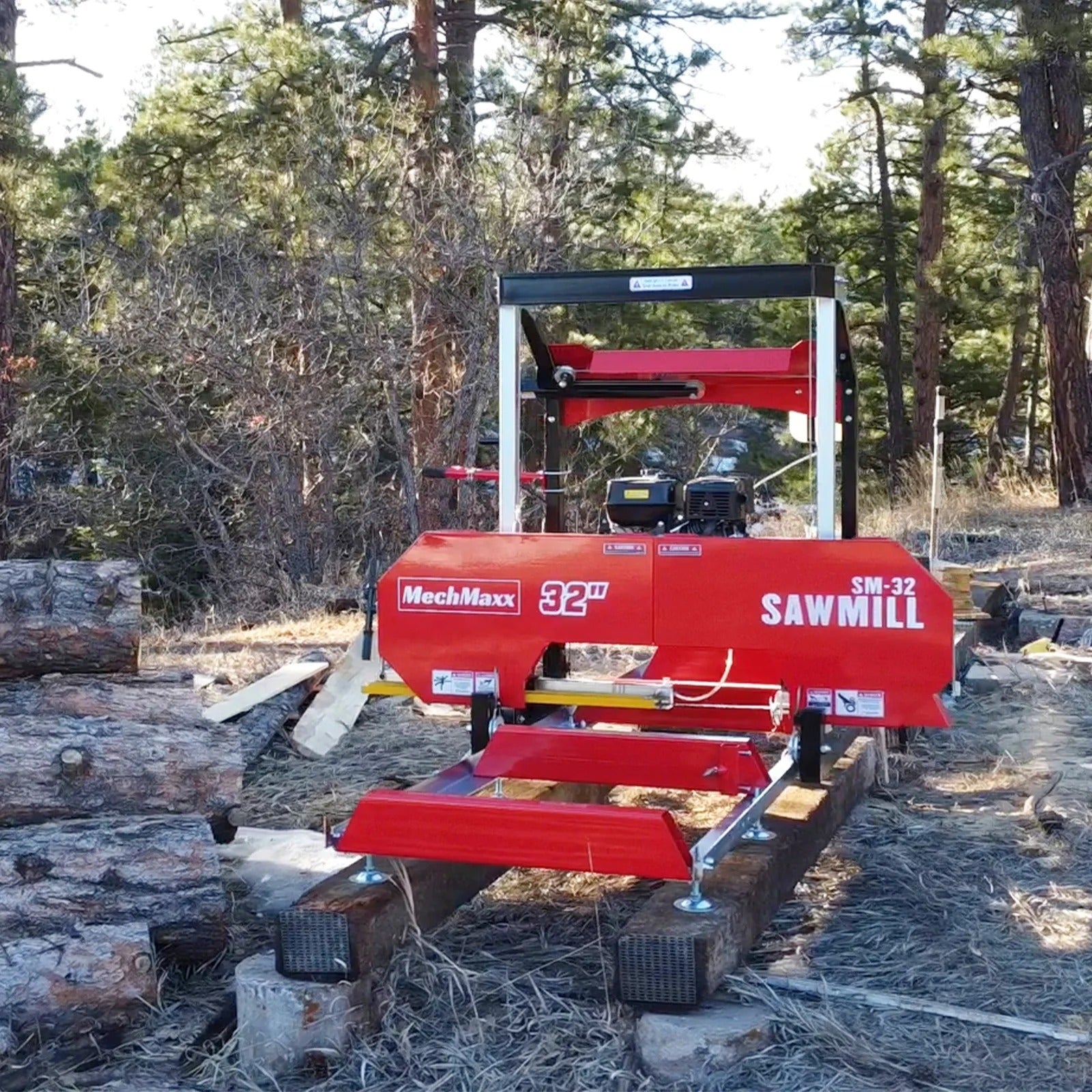 MechMaxx 32" Portable Sawmill with 15HP 459cc Engine, 26.5" Board Width, 20' Track Length with Extension and 5 Blades Included, Model SM-32